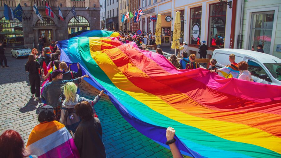 Viljandi is sued over a rainbow artwork ban