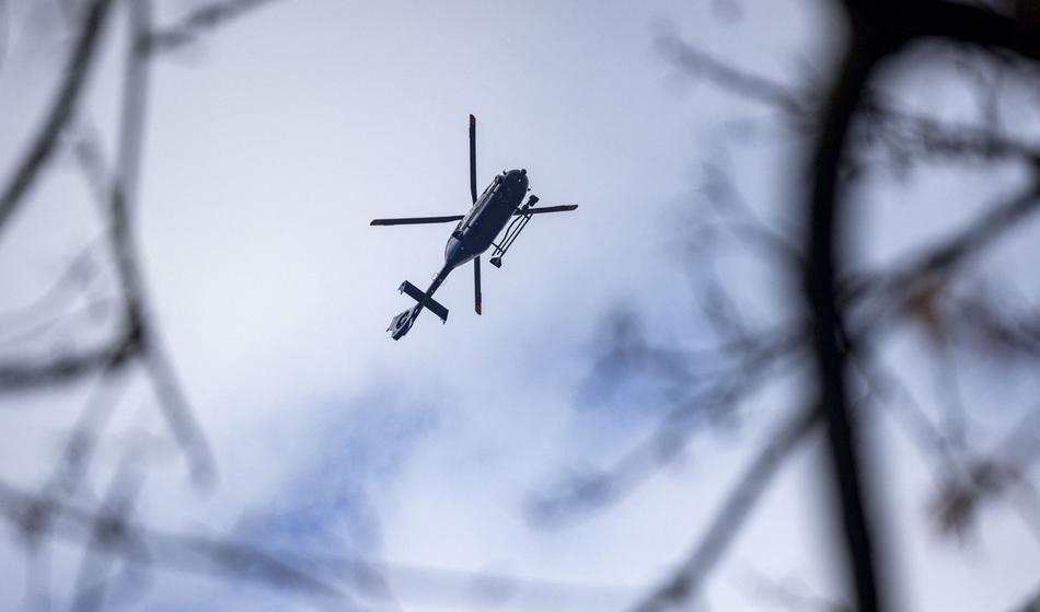 Huda prometna nesreča, voznik po trčenju s helikopterjem v UKC Maribor