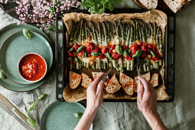 Šparglji caprese – največja uspešnica te sezone (VIDEO)