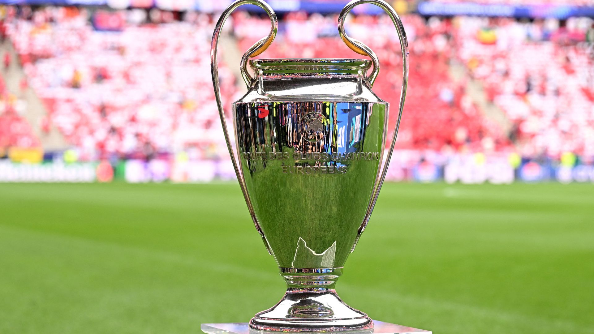 <a href='https://www.skysports.com/football/paris-saint-germain-vs-arsenal/live/554950'>Champions League final LIVE! Follow the on-pitch action with Sky Sports as Arsenal face PSG</a>