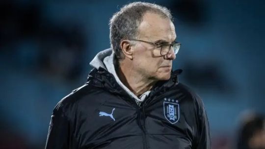 Maverick Marcelo Bielsa faces Uruguay mutiny ahead of World Cup