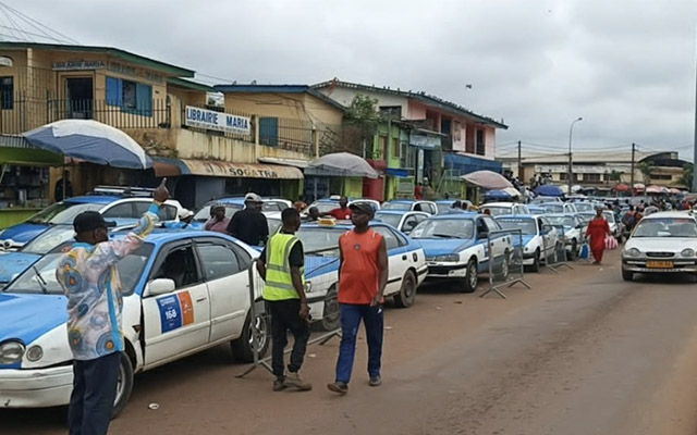 Franceville : le transport urbain paralysé par une grève des taxis