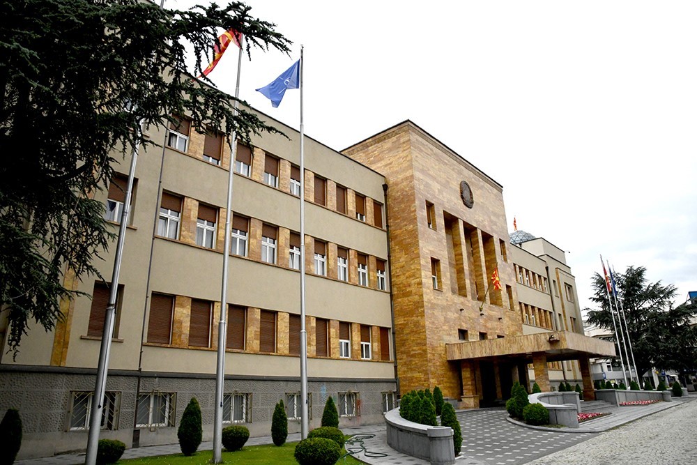 Pratenicite na SDSM, DUI i Alijansa za Albancite ja napuštija sednicata za rekonstrukcija na Vladata