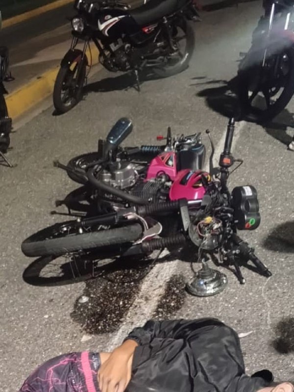 Falleció motorizado tras chocar contra una camioneta en la Casanova Godoy
