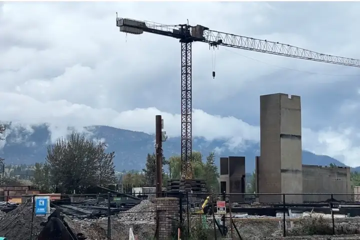 Penticton residents displaced due to safety risk from compromised crane following fire