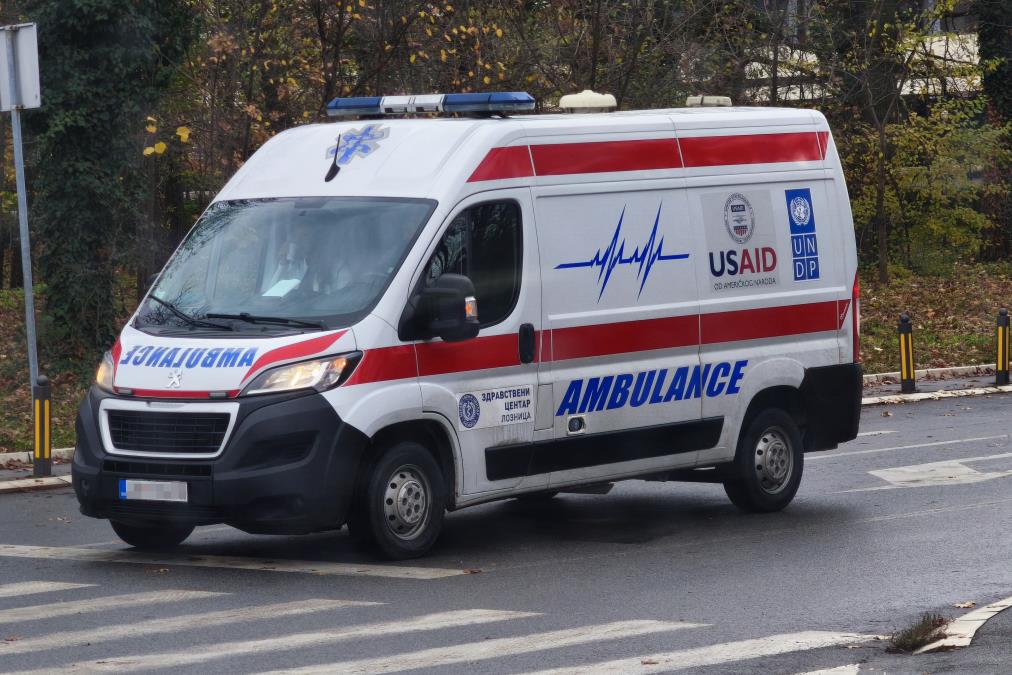 MUŠKARAC IZNENADA PAO MRTAV U DVORIŠTU SVOJE KUĆE: Tragedija u Bečmenu, čovek prethodno kopao septičku jamu