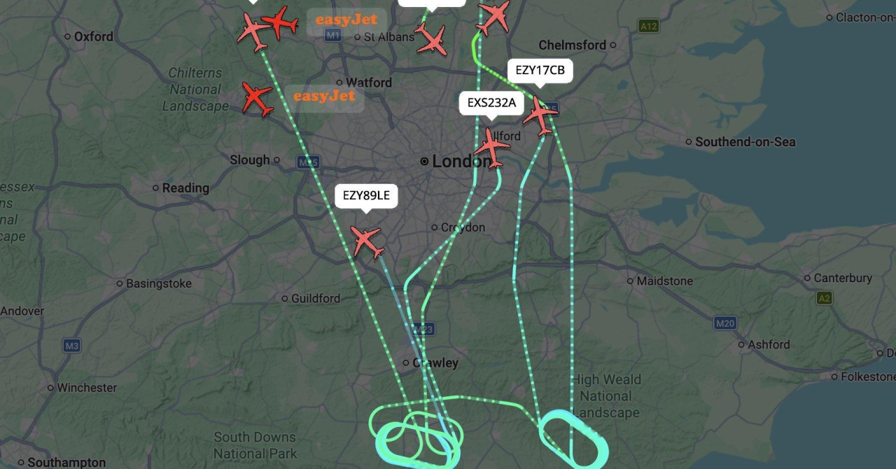 Kaos na europskom aerodromu, devet aviona kružilo iznad piste i poslalo hitni kod