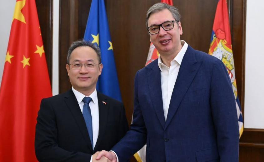 JAKA PORUKA KINESKOG AMBASADORA! Li Ming: Vučićeva poseta Kini najznačajnija tačka u dosadašnjem prijateljstvu dve zemlje 