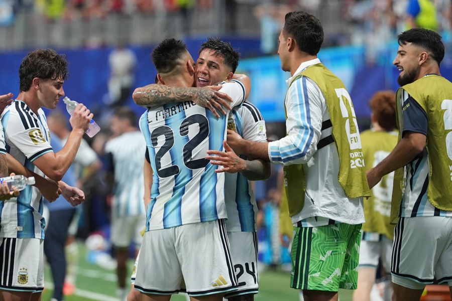 Argentina hace que Egipto despierte de su sueño mundialista