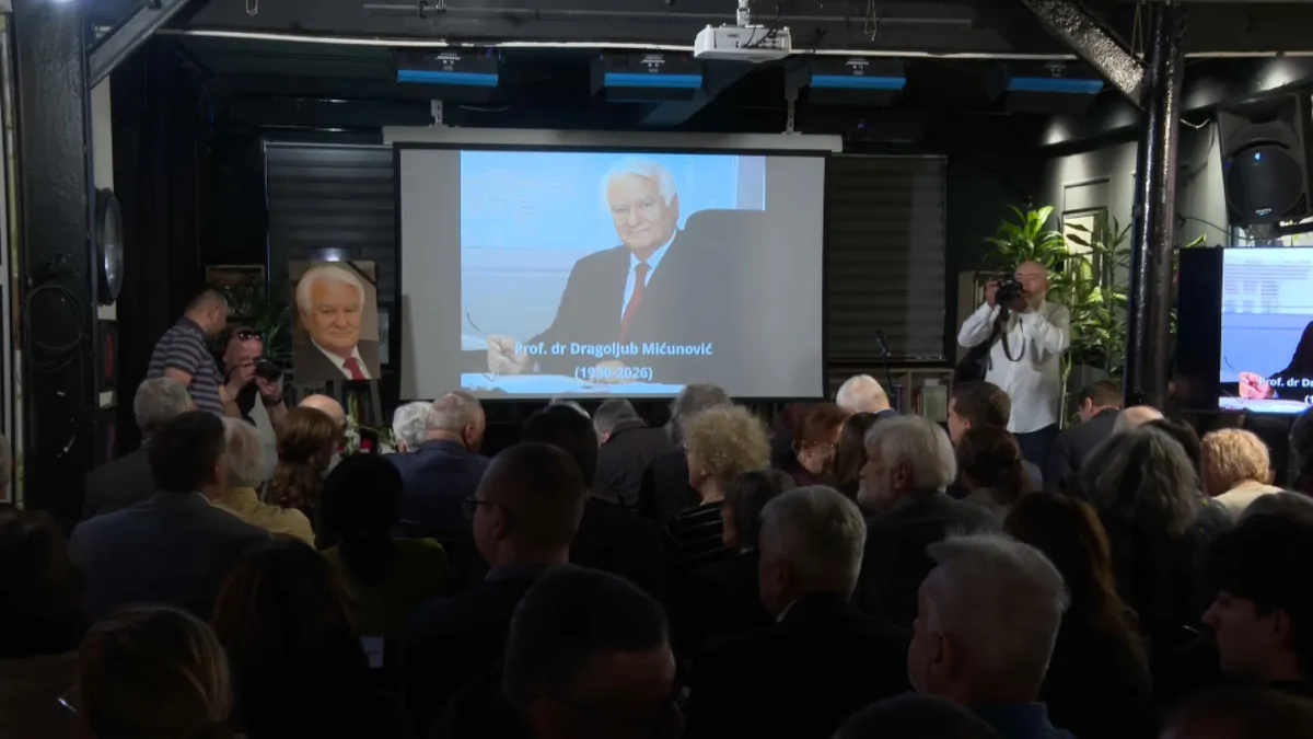 Komemoracija Dragoljubu Mićunoviću: "Borio se za demokratiju, kad demokratije nije bilo"