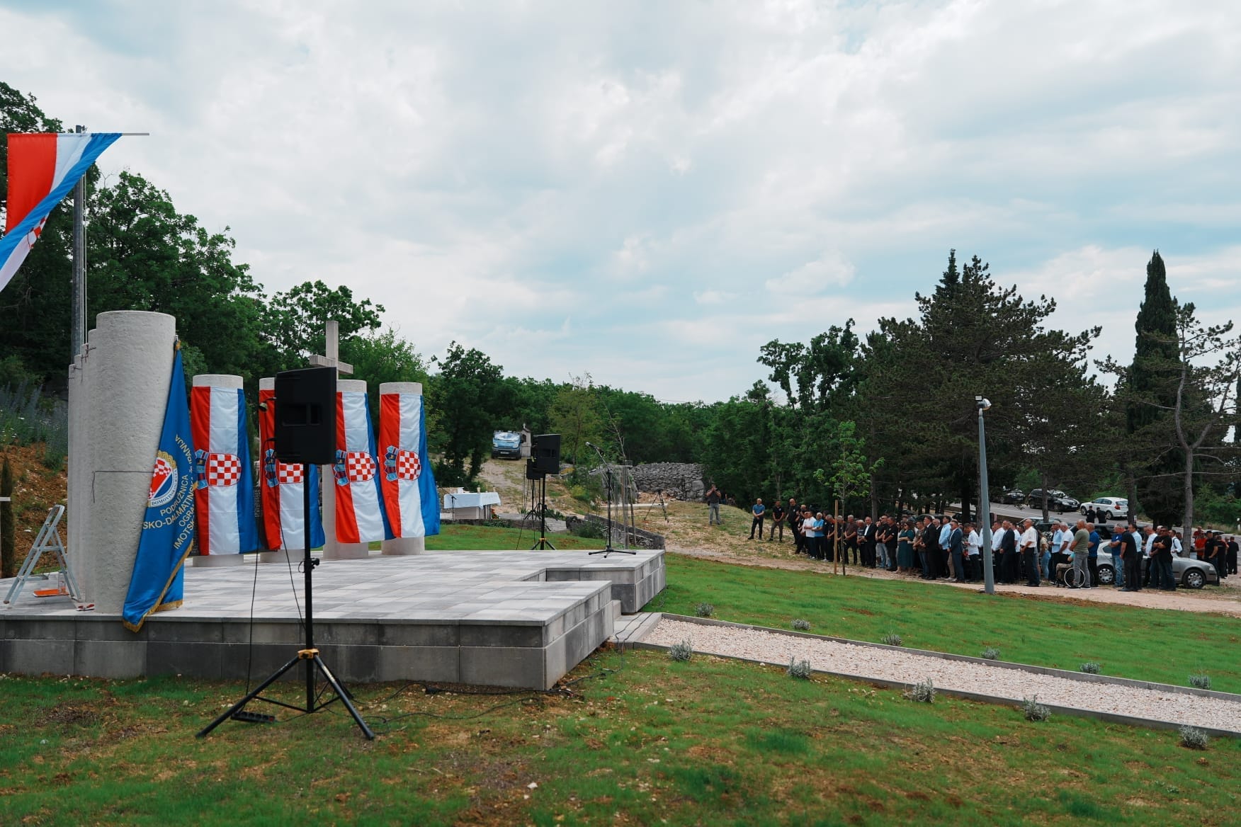 Udruga "Imotski sokolovi" ogorčena: Tražimo odgovornost za propuste oko spomenika na Tomislavljevu