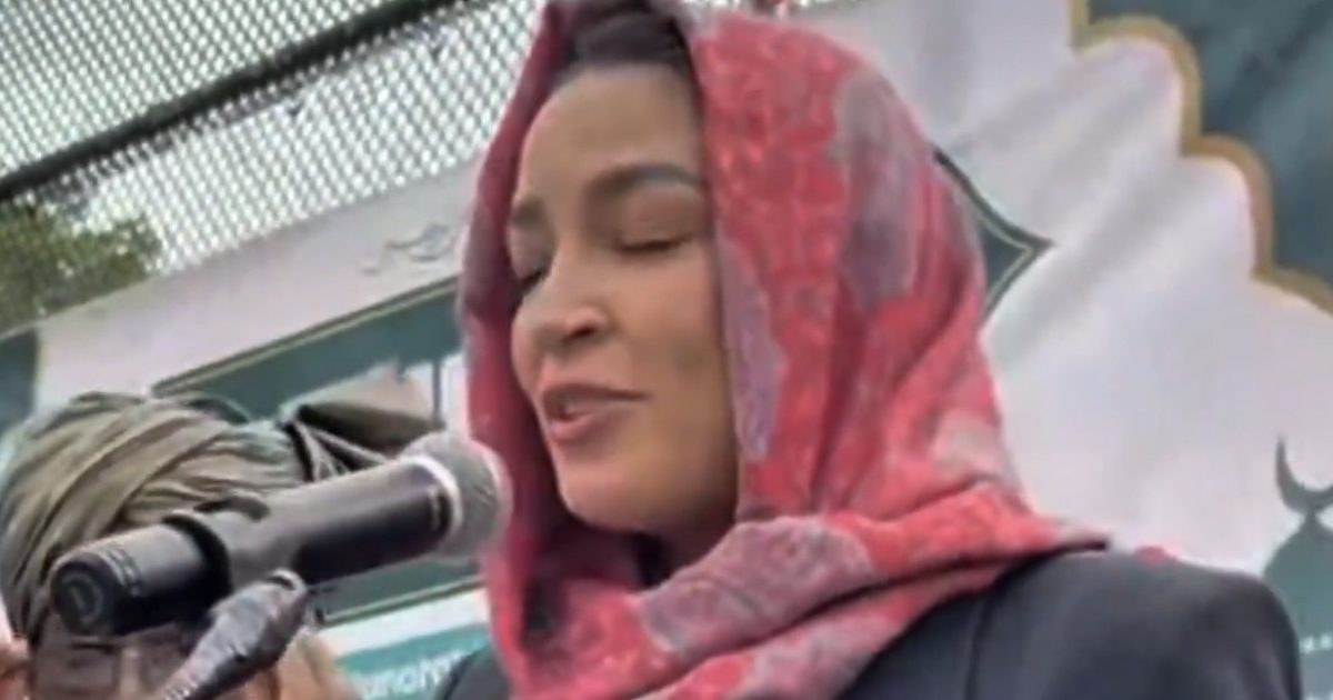 Watch How a Hijab-Wearing AOC Is Treated by a Muslim Male Audience as She Tries Pandering to Them During Eid Celebration in New York City