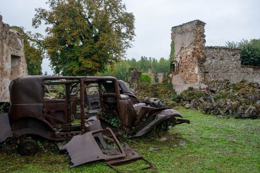 Nacisti su počeli da im pucaju u noge kako ne bi mogli da beže pa ih zapalili: Iza napuštenog grada krije se jeziva priča, ostali su samo krv i pepeo