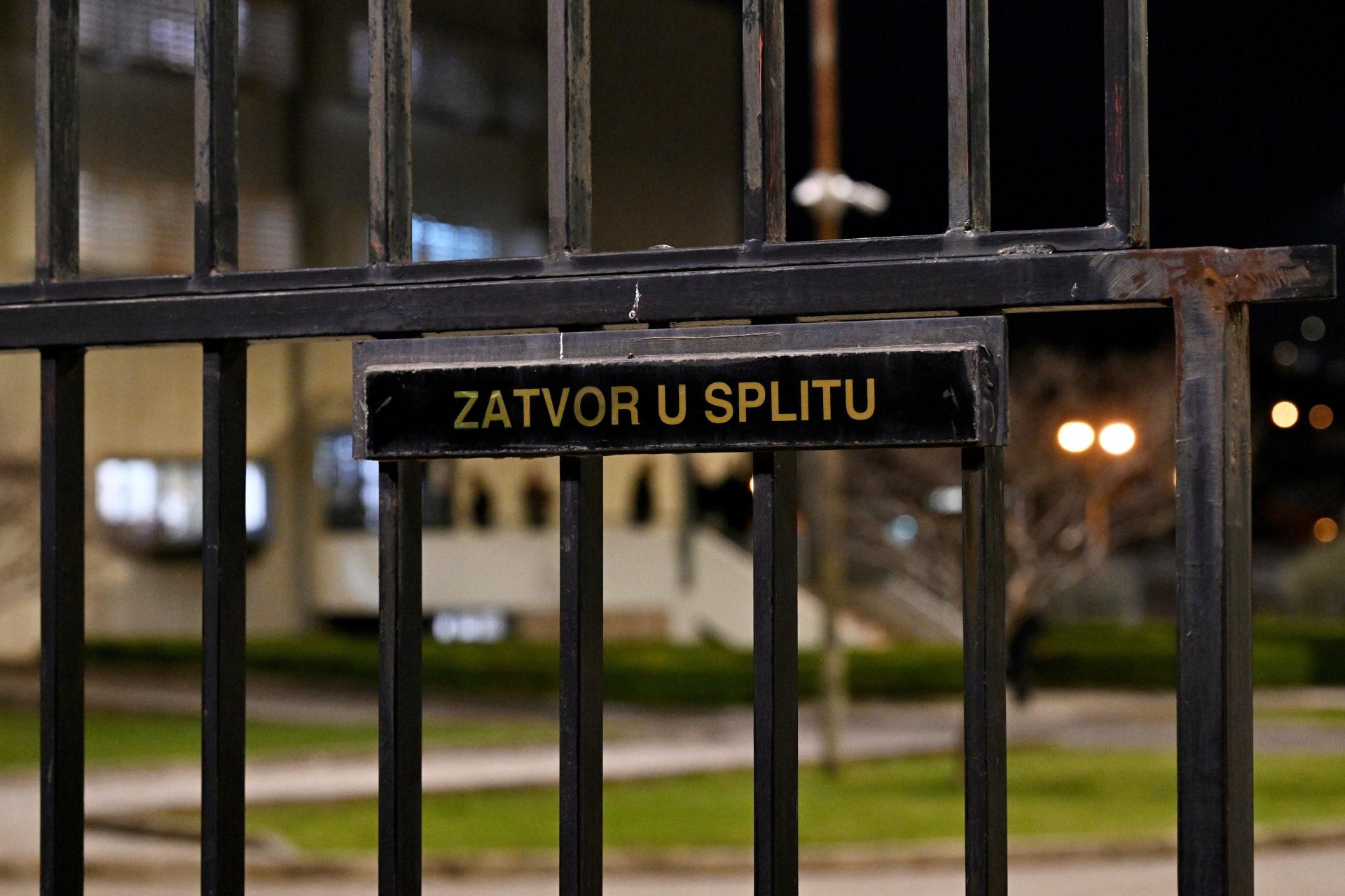 Arkan se nadao izlasku na slobodu i onda stigla prijava za silovanje maloljetnice. Sad u splitskom zatvoru štrajka glađu