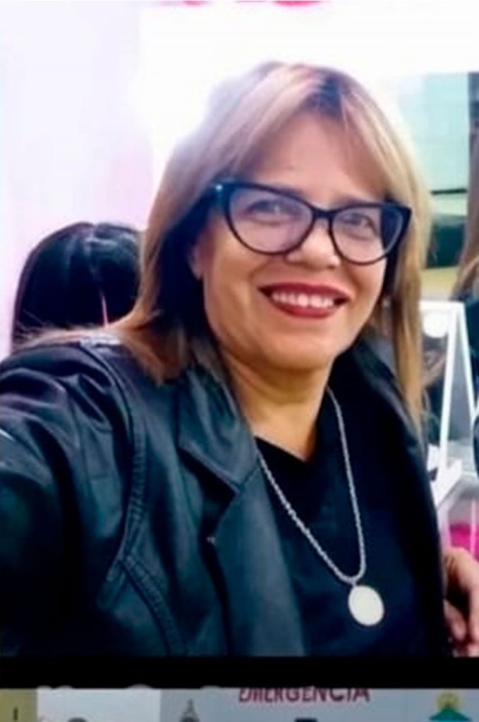 Falleció estilista tras caer de la pasarela en Punto Fijo