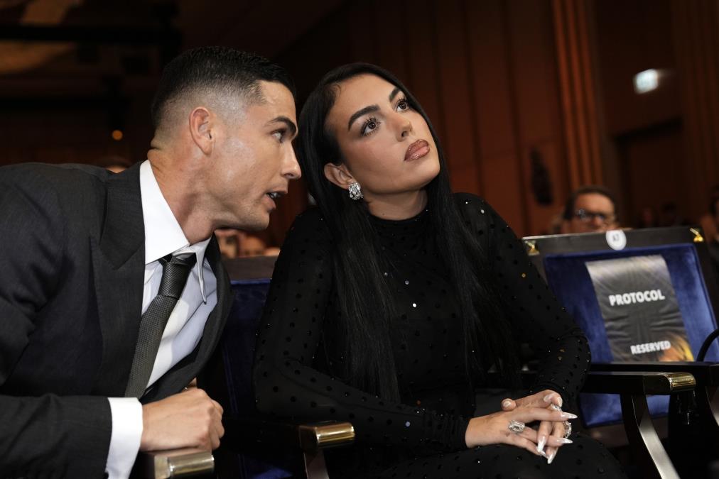 Jednu ostavio sms porukom, drugoj posle raskida dao nepristojnu ponudu: Ove lepotice je osvojio Kristijano Ronaldo, a samo Georgini je dao prsten