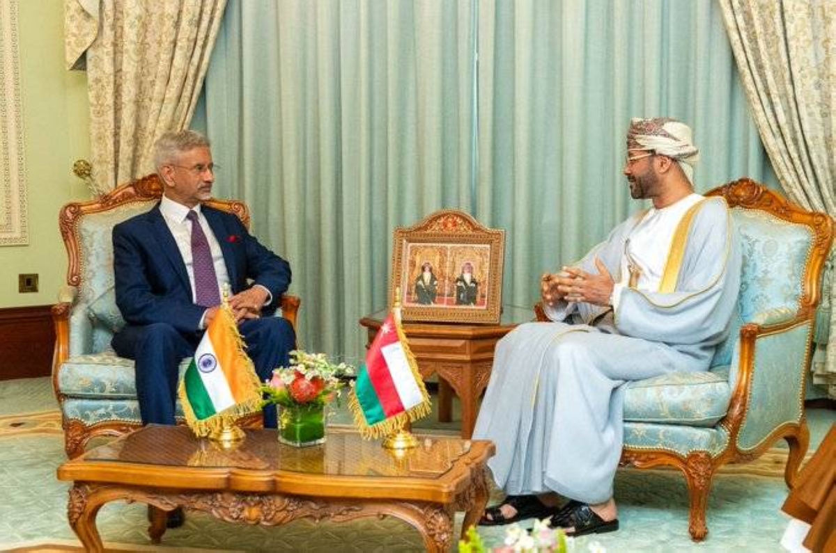Oman and India discuss Hormuz security and regional developments