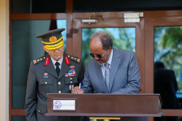 Tababar loogu soo xirey Muqdisho saraakiil Iyo saraakiil xigeeno