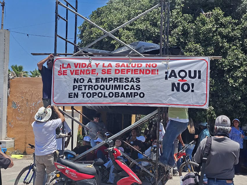 Protesters mount round-the-clock resistance as Topolobampo ammonia plant nears completion