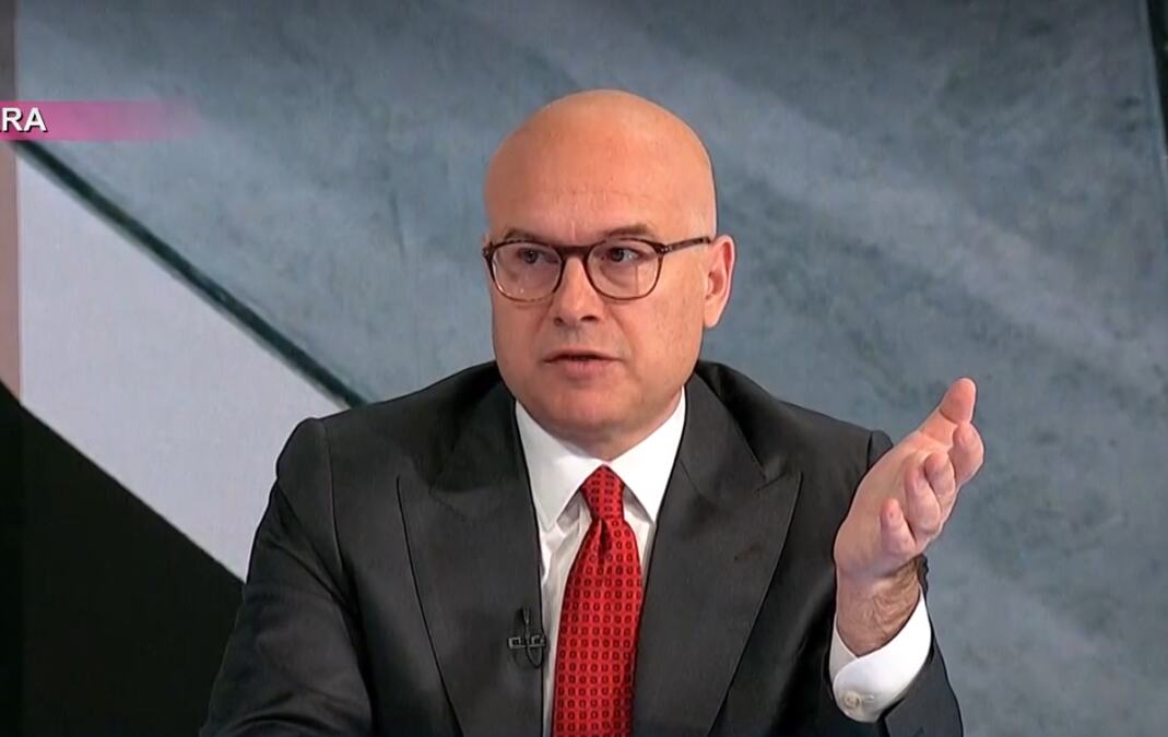 "DA NIJE SMEŠNO, BILO BI TRAGIČNO!" Vučević očitao lekciju blokaderima: Idete po drugim državama i pljujete sopstvenu zemlju i građane!