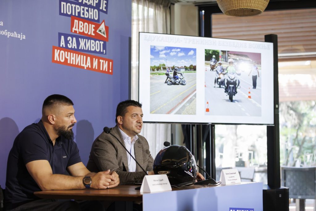 На такмичењу „Шта знаш о саобраћају“ најбољи основци добили медаље и пехаре