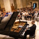 Prekrasna večer na klasična muzika so maestro Aleksandar Melnikov