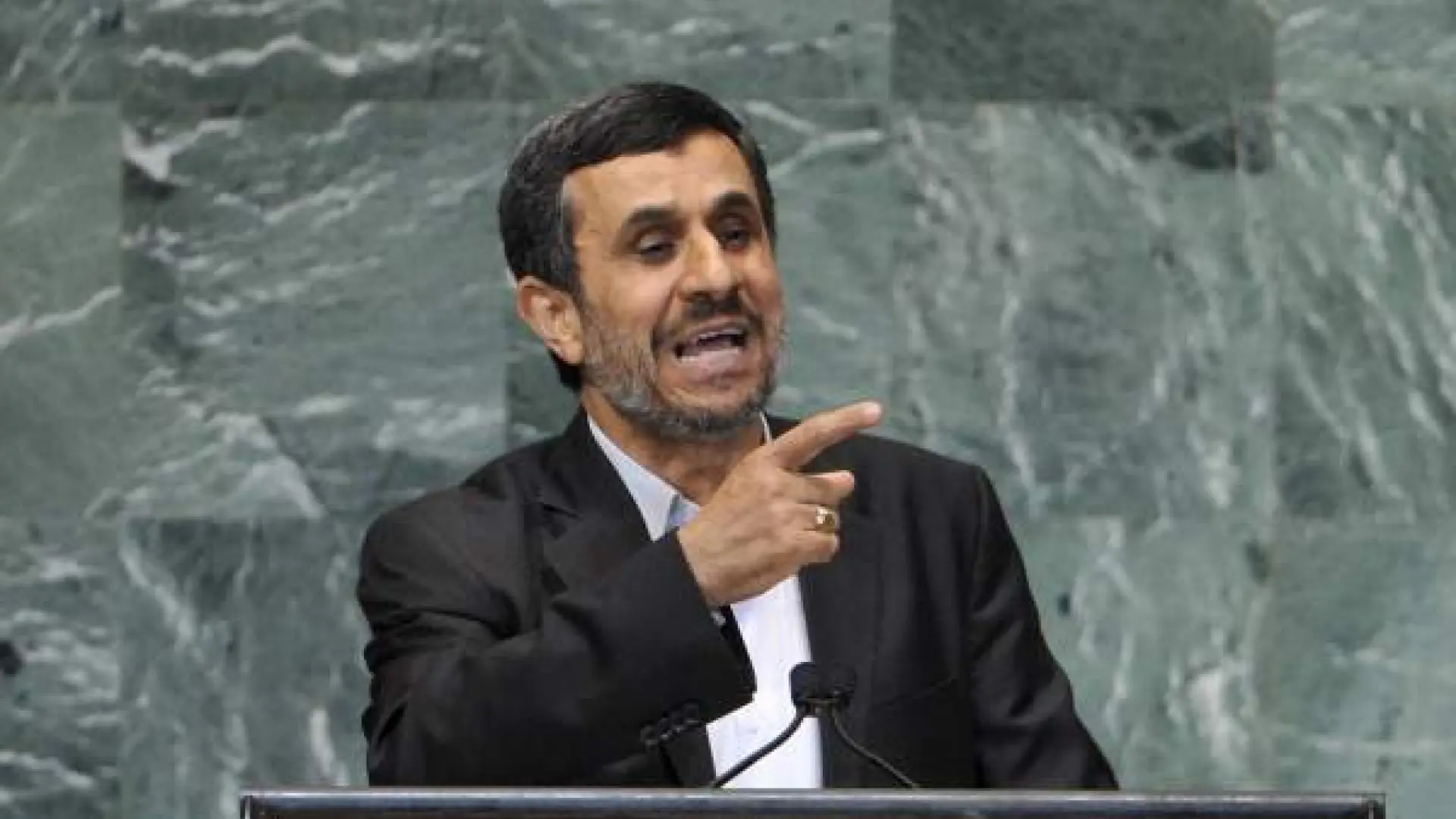  Revelan que Ahmadineyad se reunió con el líder de la Mossad en un plan secreto para hacerle líder de Irán 