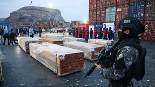 Chile incauta más de 100 toneladas de droga impregnada en cargamento de madera proveniente de Bolivia