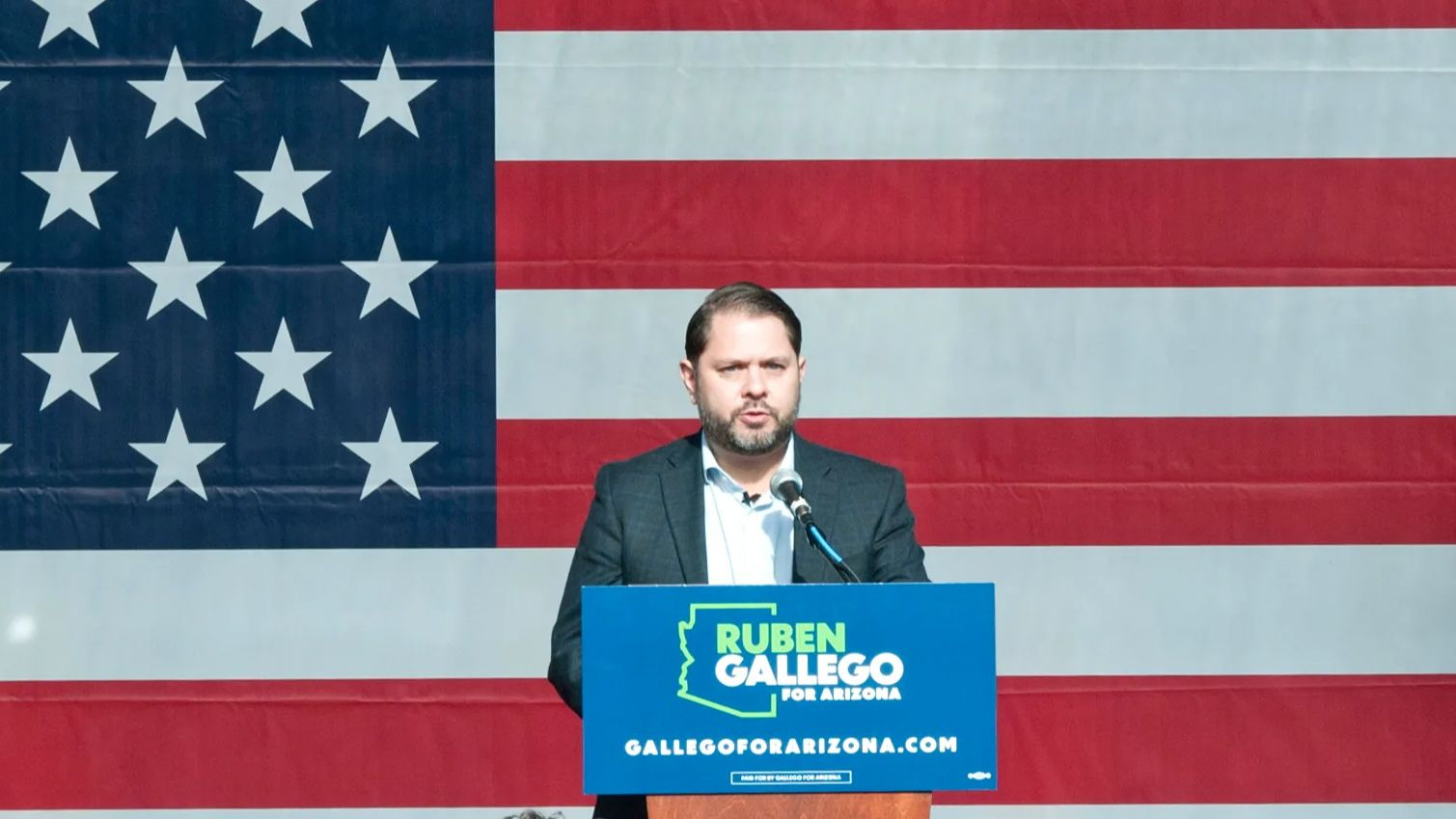 Rubén Gallego, senador de EE UU por el estado de Arizona y miembro del Partido Demócrata.