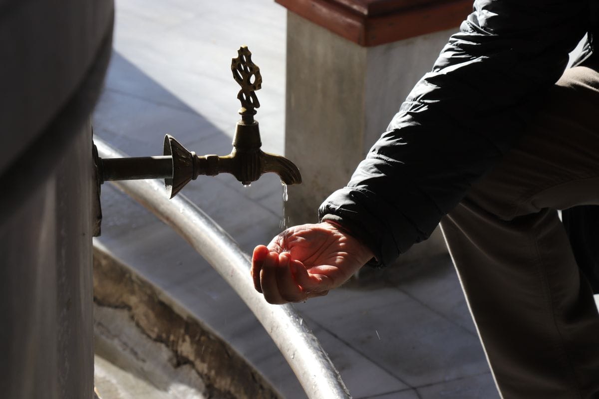 Česme i dalje suve u Čačku i Lučanima: Više od 200.000 ljudi čeka vodu
