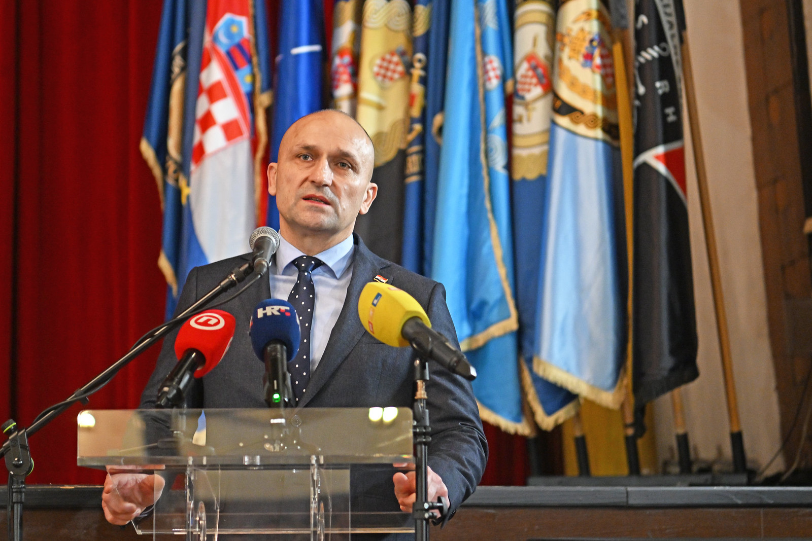 MORH Milanović iznosi neistine o projektu transportnog aviona