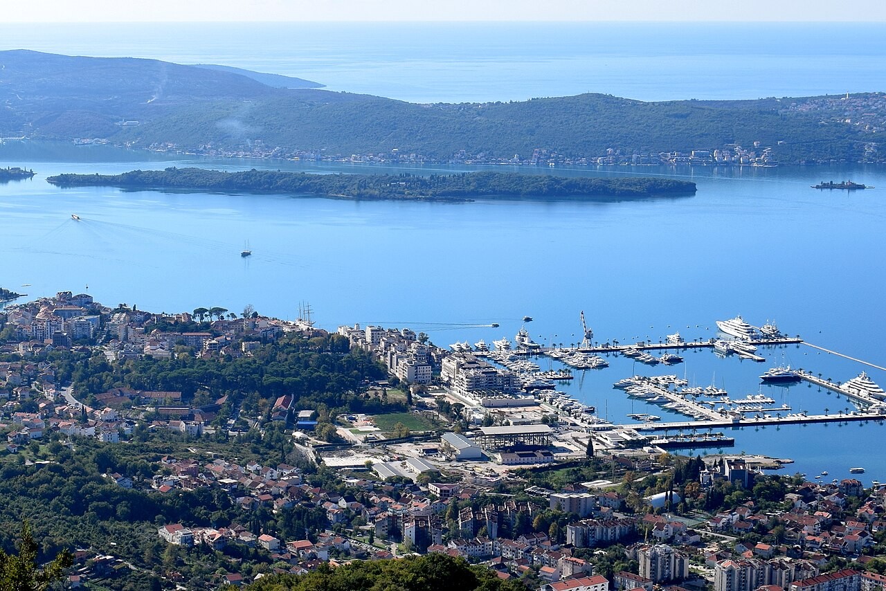 Kako Crna Gora gi prestigna site turistički giganti?