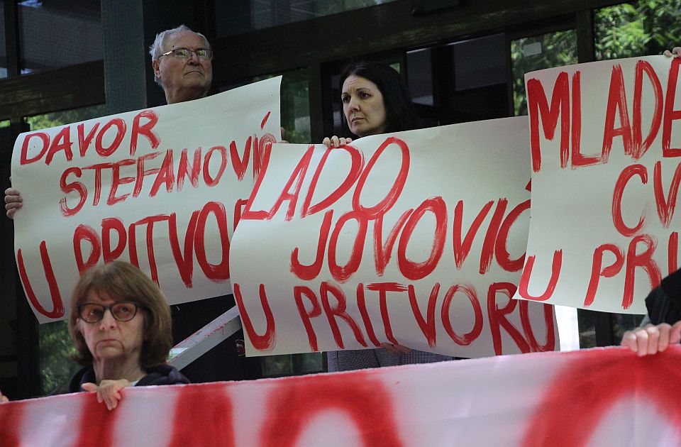 Od blokade do egzila: U Novom Sadu obeležena godišnjica protesta za oslobađanje aktivista