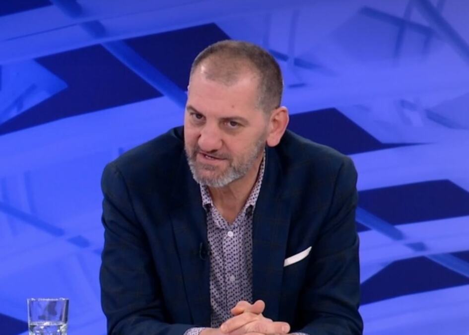 "OPOZICIJA NIJE SPREMNA ZA IZBORE, NE ZNAMO KAKO IZGLEDA STUDENTSKA LISTA - SVE JE HAOTIČNO" Profesor blokader Bešić ogolio istinu (VIDEO)