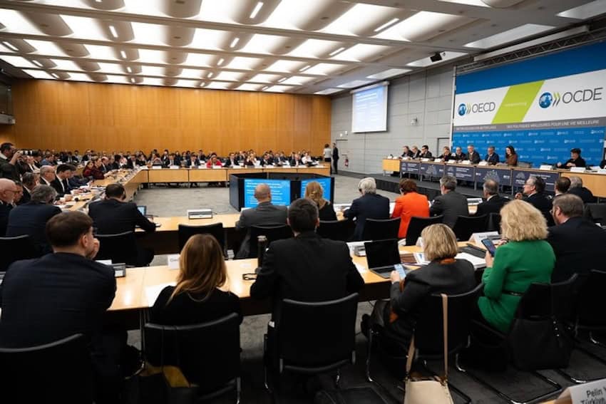 OECD cuts Mexico’s 2026 growth forecast but sees a brighter 2027