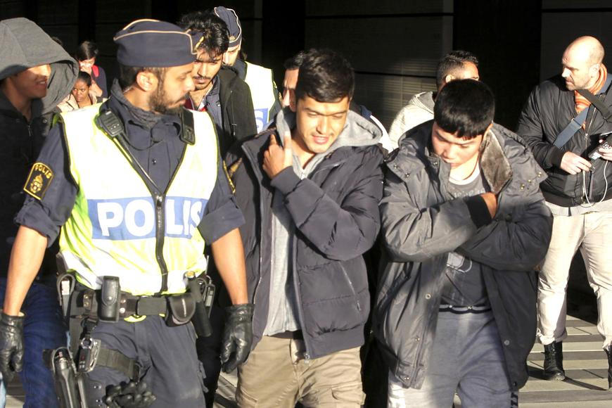 Tady už nejste vítáni! Největší migrační zlom v dějinách Švédska přichází