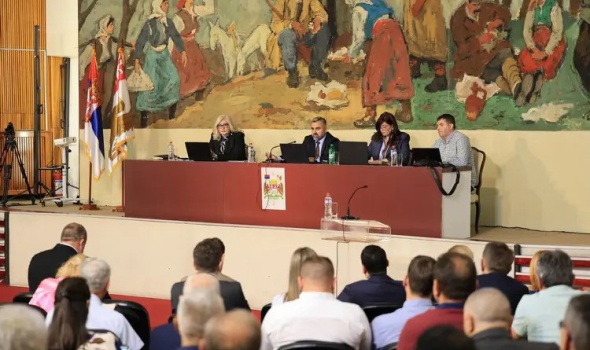 SG: Usvojen završni račun, subvencije za udžbenike za najmlađe osnovce i postavljanje spomenika  Pubertet  kod jezera Bubanj