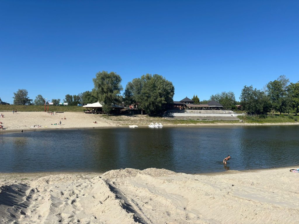 NA MOTELU SPAŠEN DEČAK OD UTAPANjA