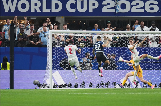 Argentina reach WC final edging England after dramatic comeback