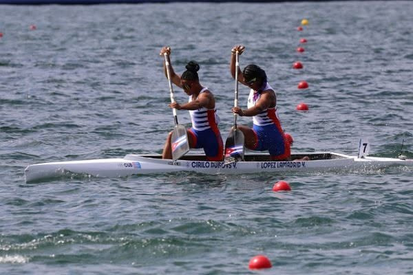 Los deportistas a nivel juvenil ya habían obtenido algunos triunfos internacionales con Cuba