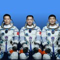 Kineski astronauti oborili rekord! Najduža pojedinačna orbitalna misija ikada, posada misije Šendžou-21 sletela na Zemlju (foto)