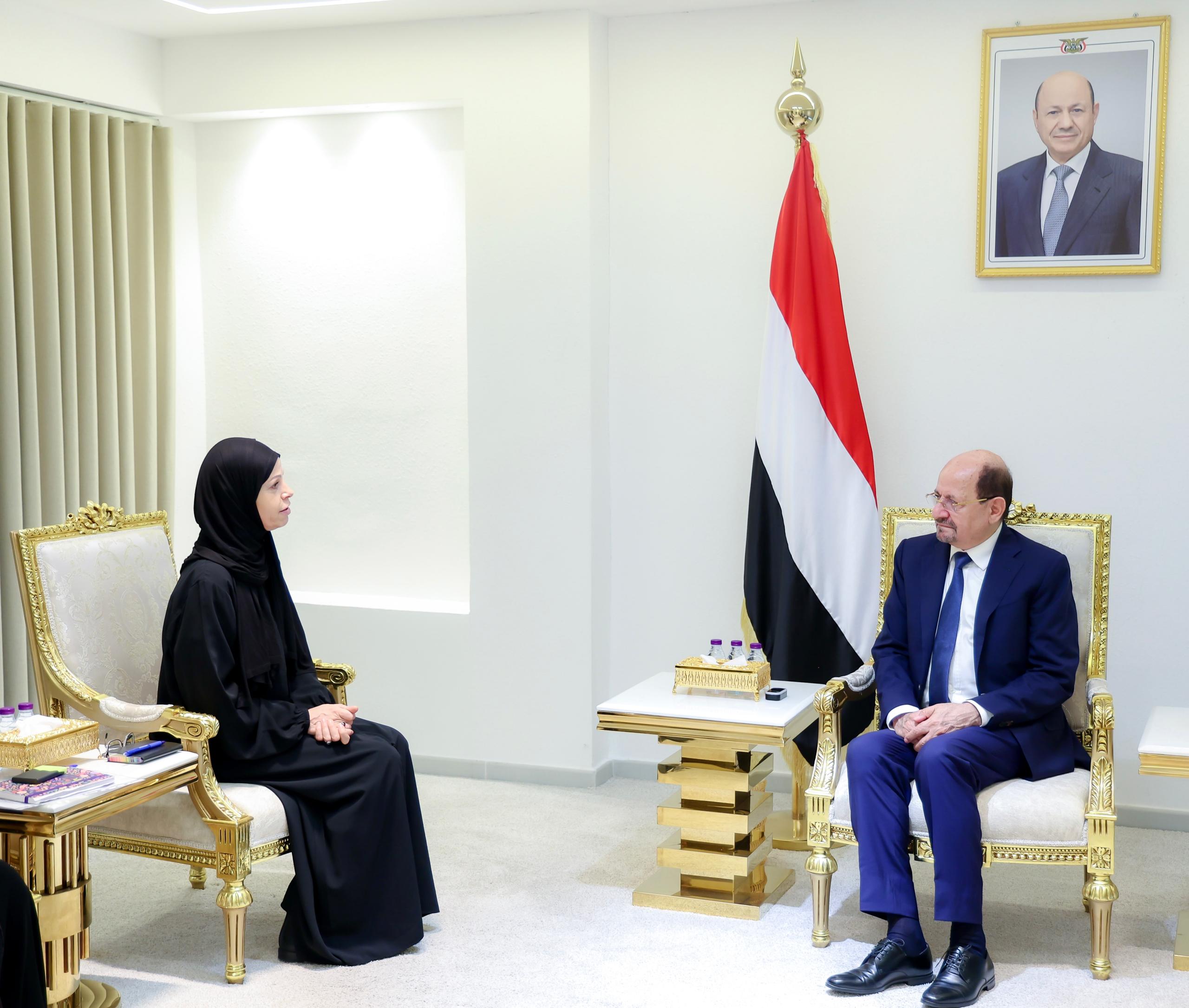 رئيس الوزراء وزير الخارجية يستقبل في عدن بعثة اللجنة الدولية للصليب الأحمر 