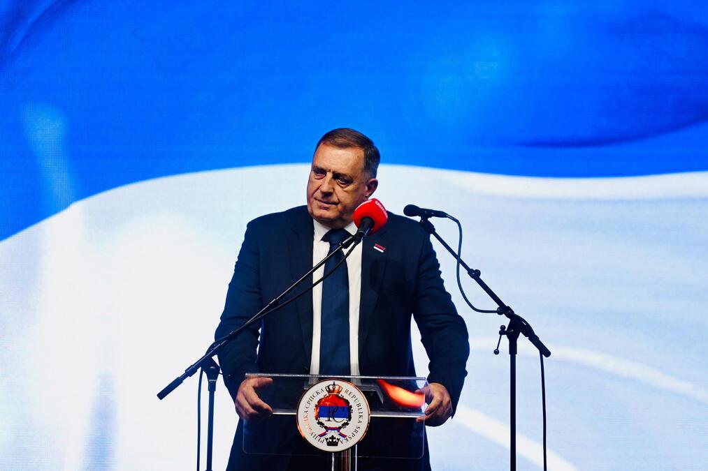 DODIK GROMOGLASNO IZ MRKONJIĆ GRADA: Republiku Srpsku ste udarili, ali je niste slomili! Zato je naš jedini ispravan put - SRBIJA I VUČIĆ (FOTO)