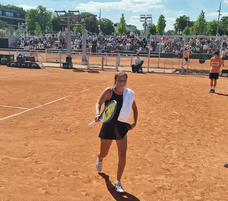 SRPKINJA POČISTILA FRANCUSKINJU: Anastasija Cvetković u osmini finala Rolan Garosa