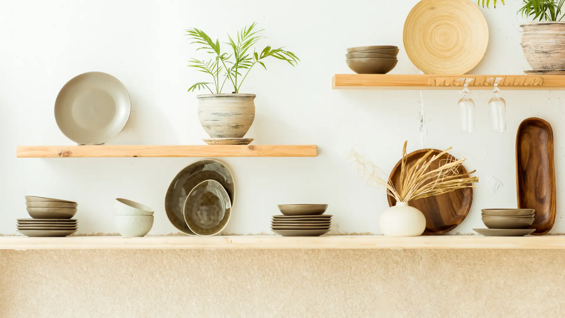  La solución japonesa para apilar los platos y tener mucho más espacio 