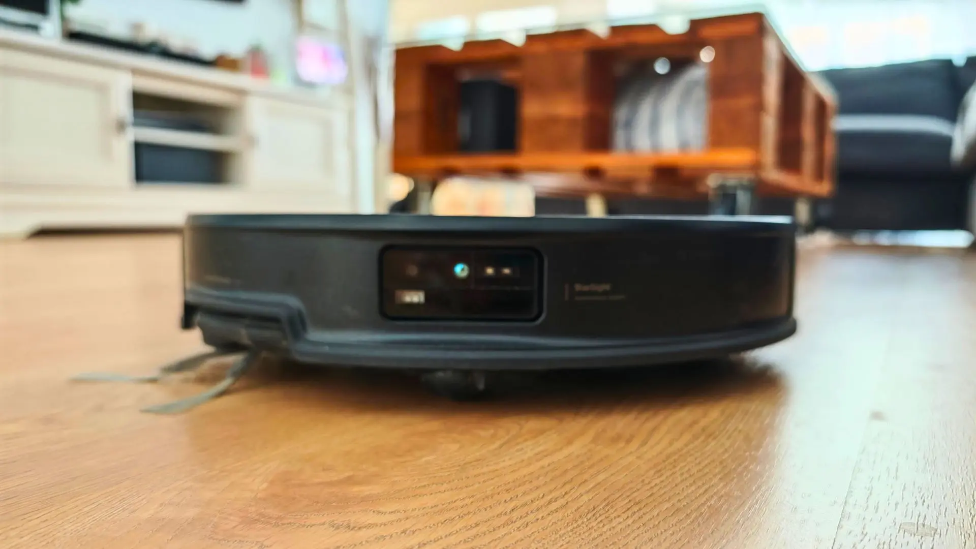  Roborock Saros 20: un robot aspirador que consigue que te olvides de limpiar 