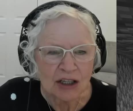 Baka (81) postala gejmerka: Sve je krenulo iz zabave, ali sada ima ozbiljniju nameru, tiče se njenog unuka!