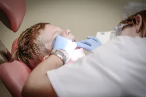 Planos odontológicos crescem quase três vezes mais que planos de saúde, mostra estudo