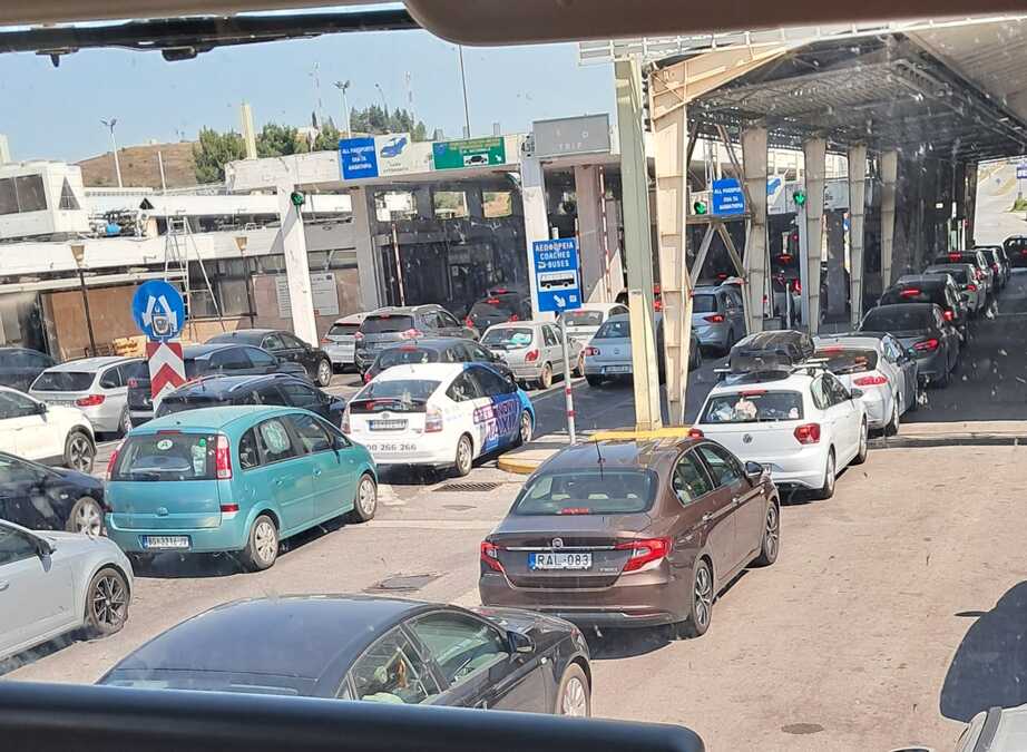 Srbi masovno kreću na letovanje i mnogi zaboravljaju skrivenu opasnost: Zbog ovoga vozači stradaju na putu do mora