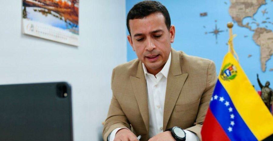 Designan a Johann Álvarez como nuevo encargado de Negocios de Venezuela en EEUU